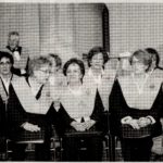 Acto en el patio Universidad